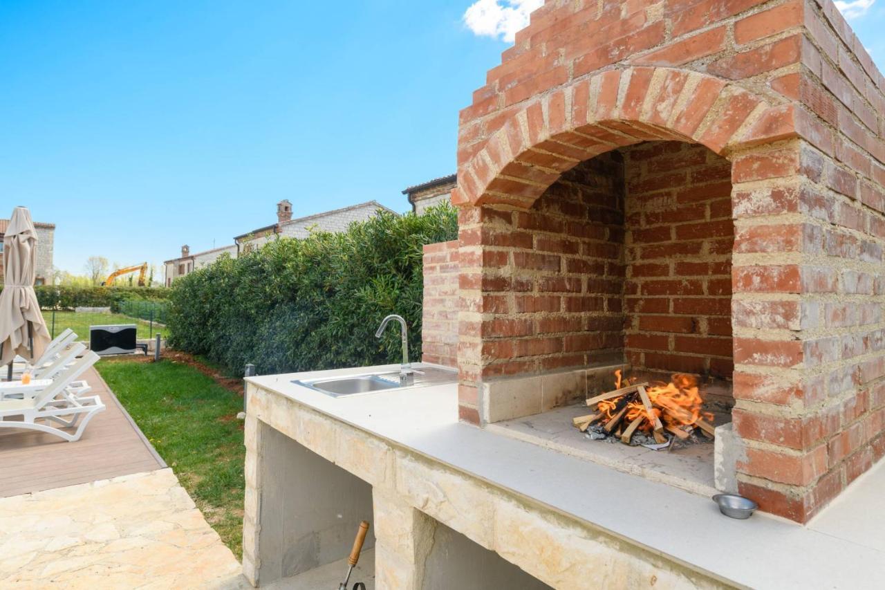 Paradis Villa Stone Queen With Heated Pool Butkovići Exterior foto