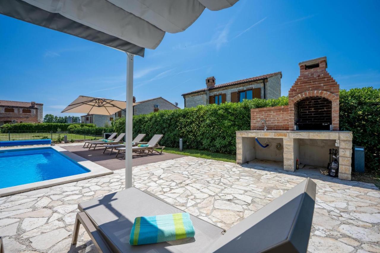 Paradis Villa Stone Queen With Heated Pool Butkovići Exterior foto